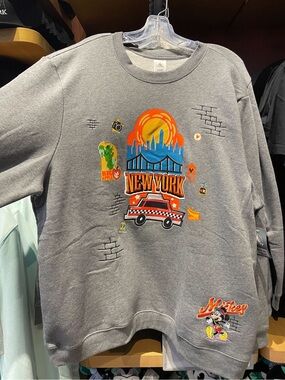 NWT DISNEY STORE NEW YORK EXCLUSIVE MIKEY CREWNECK